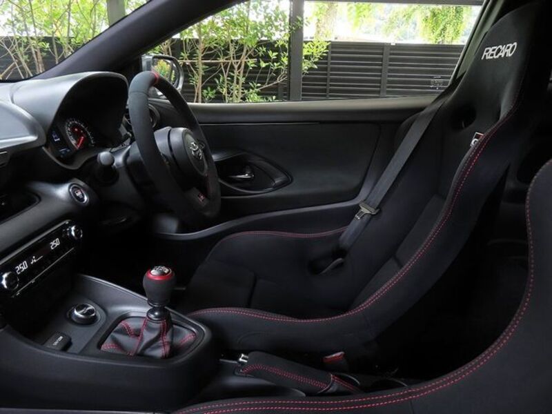 GR YARIS