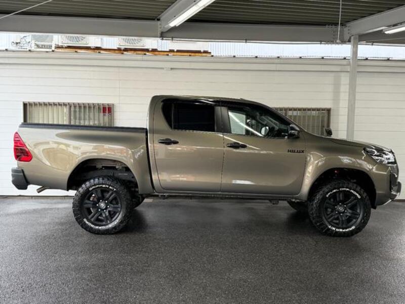 HILUX