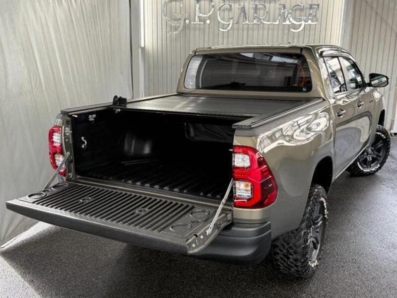 HILUX