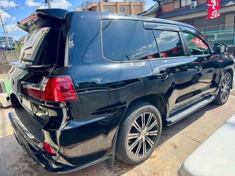 LAND CRUISER