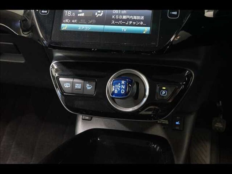 PRIUS PHV