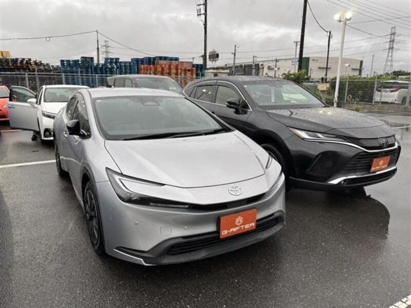 TOYOTA PRIUS
