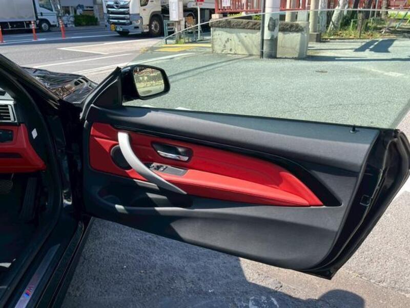 4 SERIES