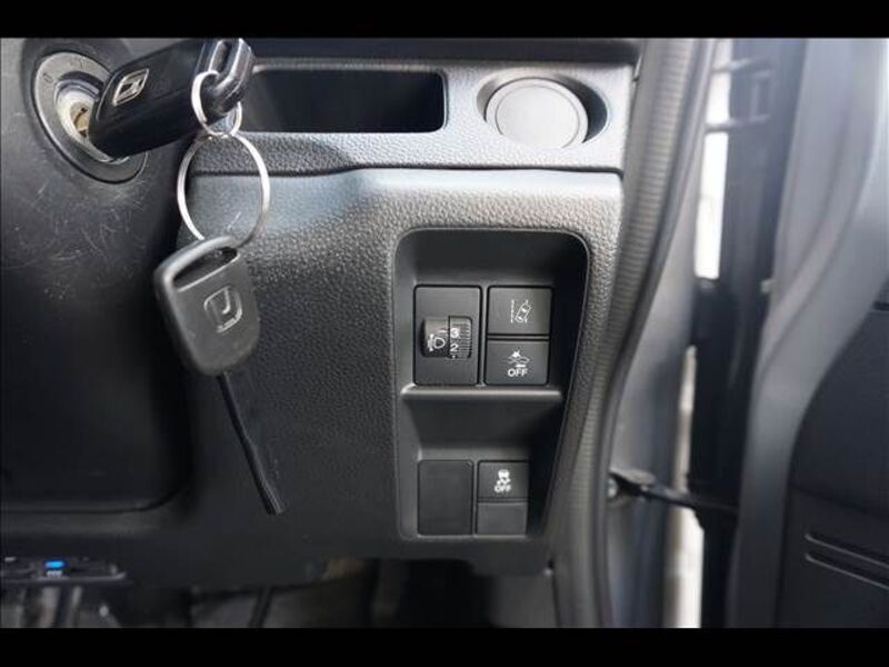 N-VAN