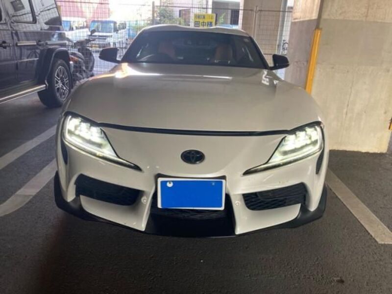 TOYOTA SUPRA