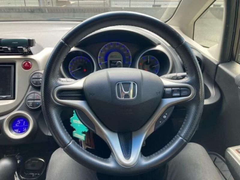 FIT HYBRID
