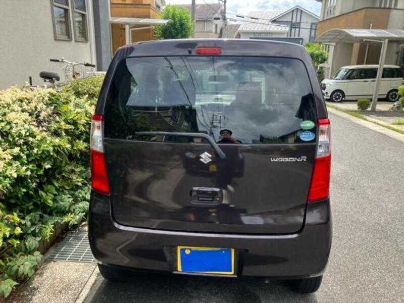 WAGON R