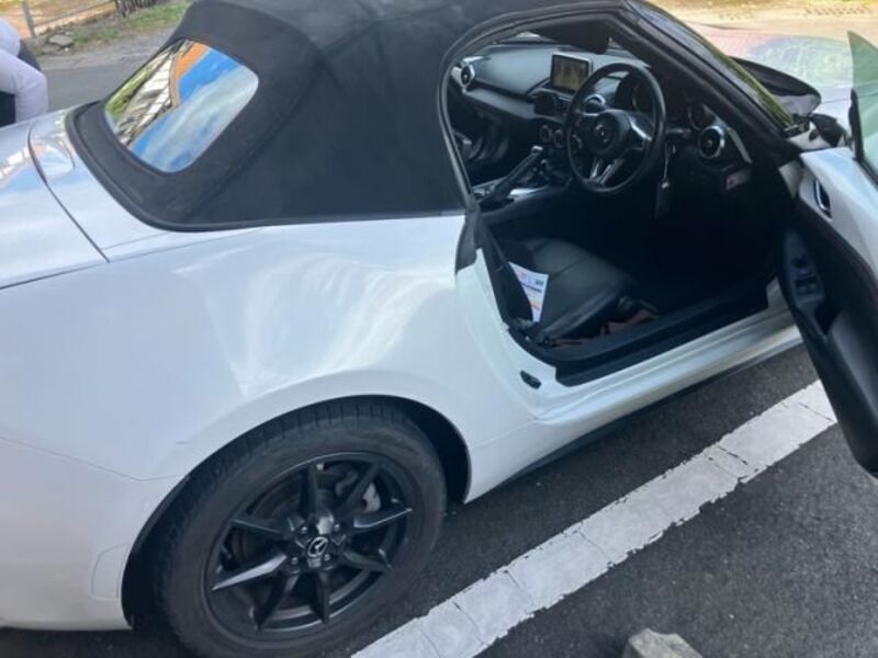 ROADSTER