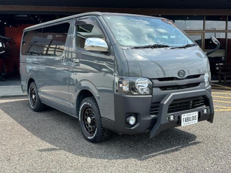 HIACE VAN