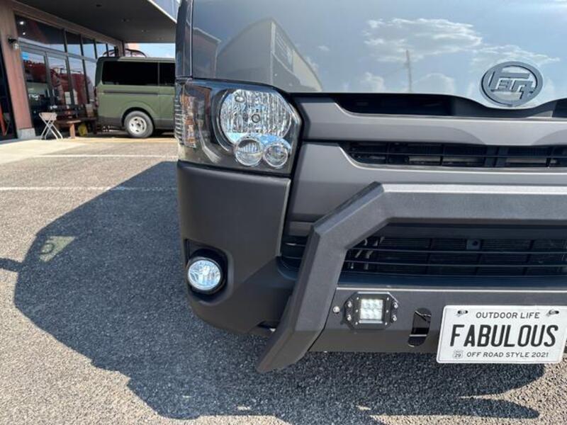 HIACE VAN