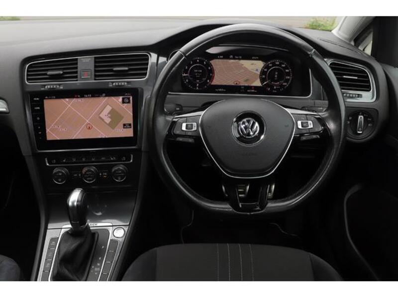 GOLF ALLTRACK
