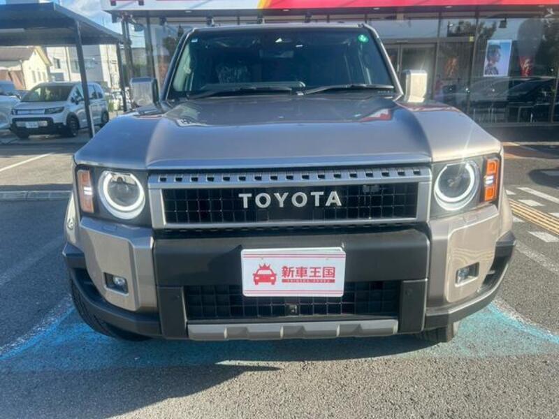 LAND CRUISER 250