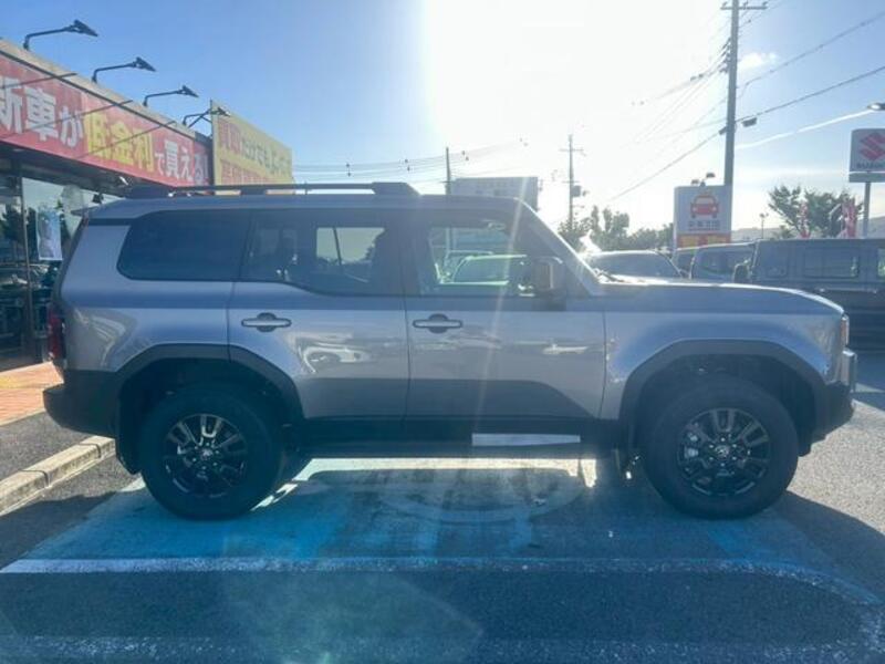 LAND CRUISER 250