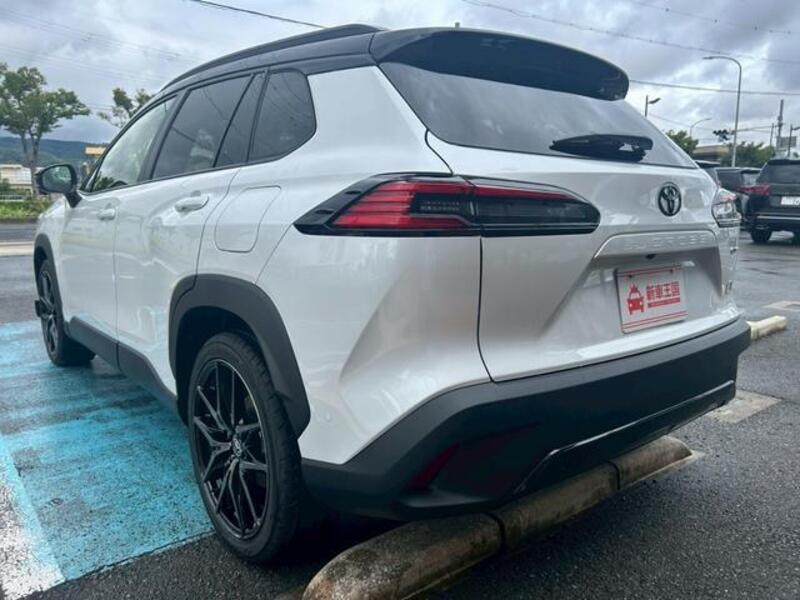 COROLLA CROSS