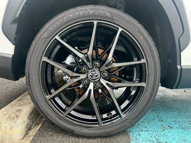 COROLLA CROSS