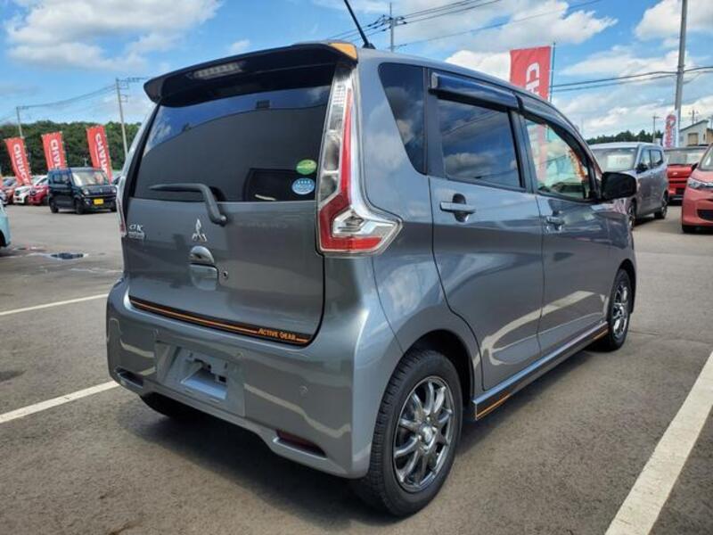 EK CUSTOM