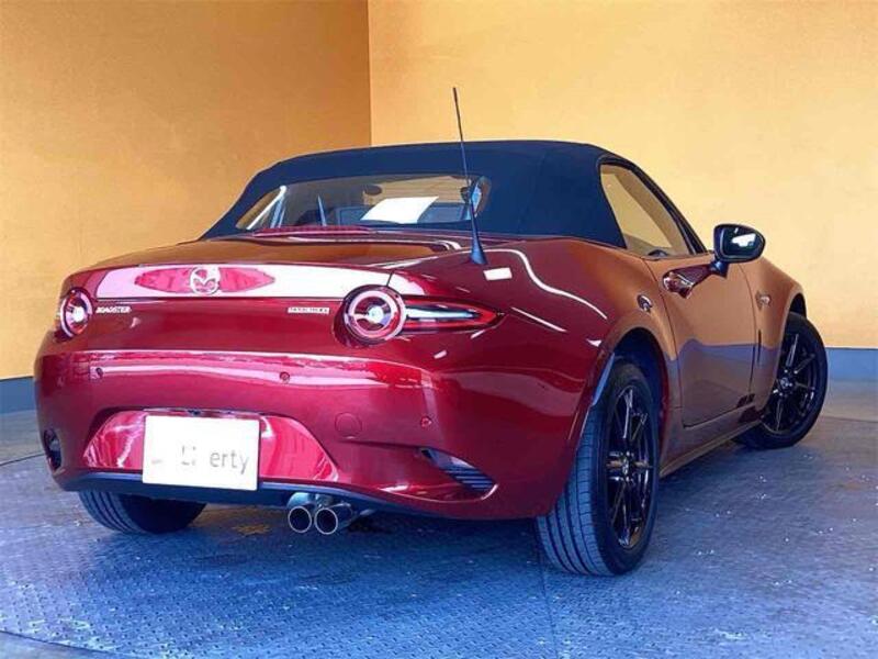 ROADSTER
