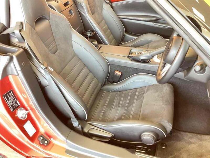ROADSTER