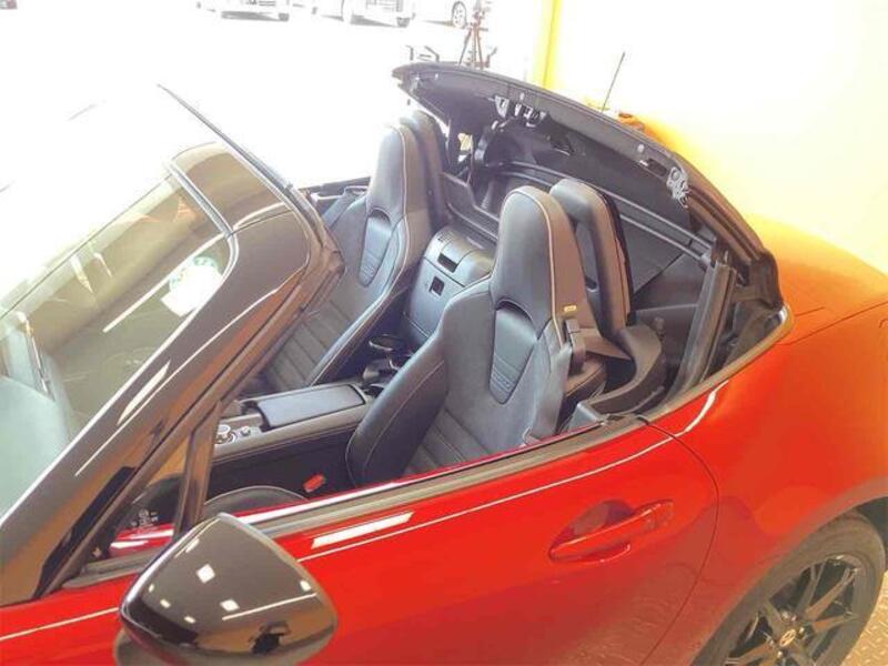 ROADSTER