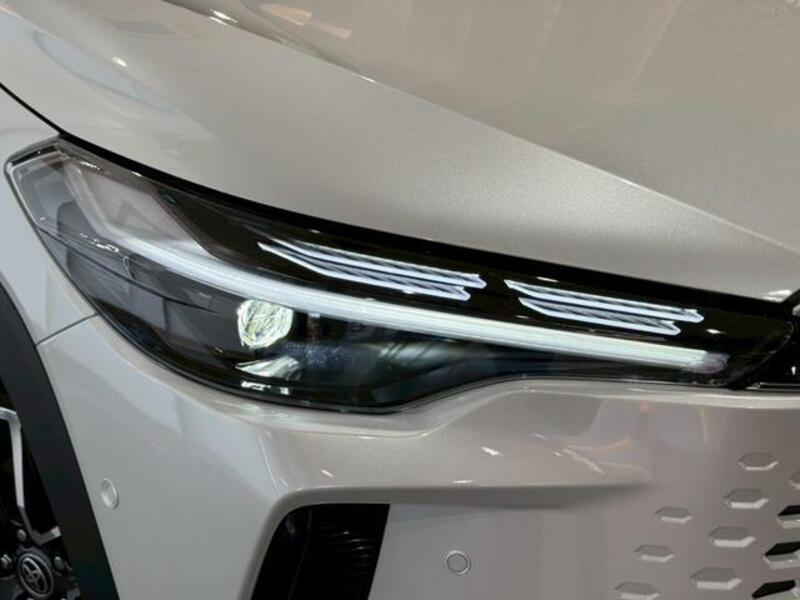 COROLLA CROSS
