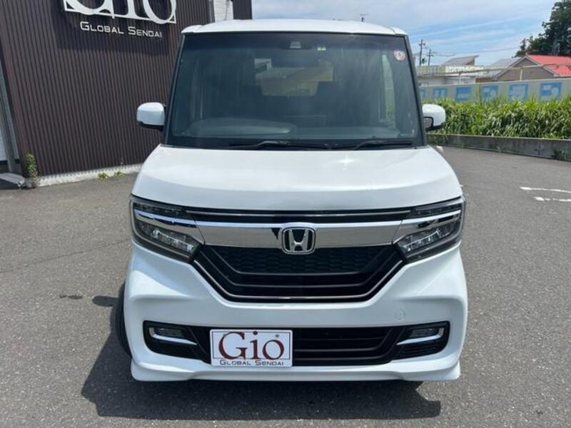 N BOX CUSTOM