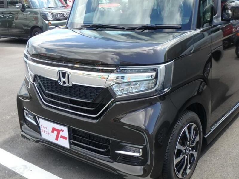 N BOX CUSTOM