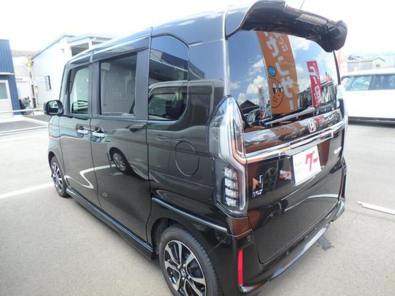 N BOX CUSTOM