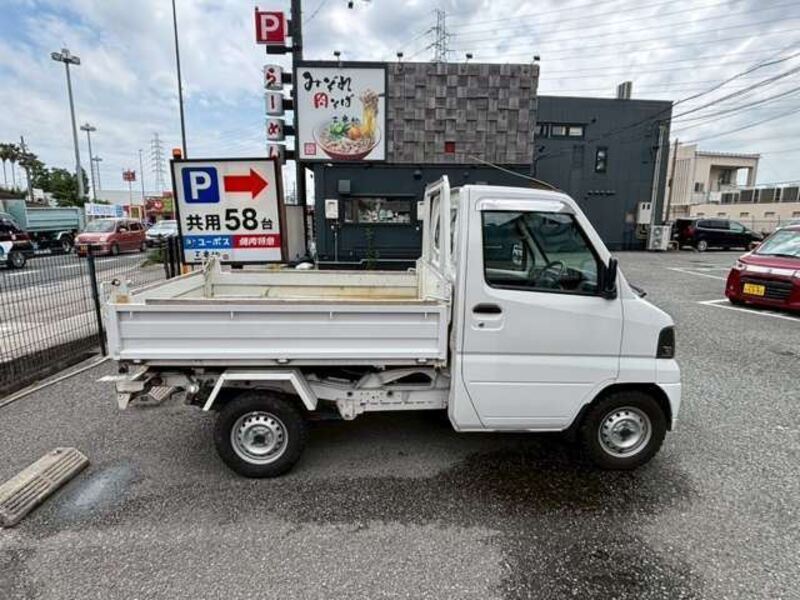 MINICAB TRUCK