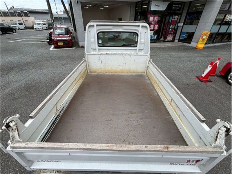 MINICAB TRUCK