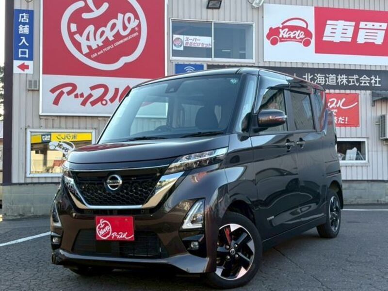 NISSAN ROOX