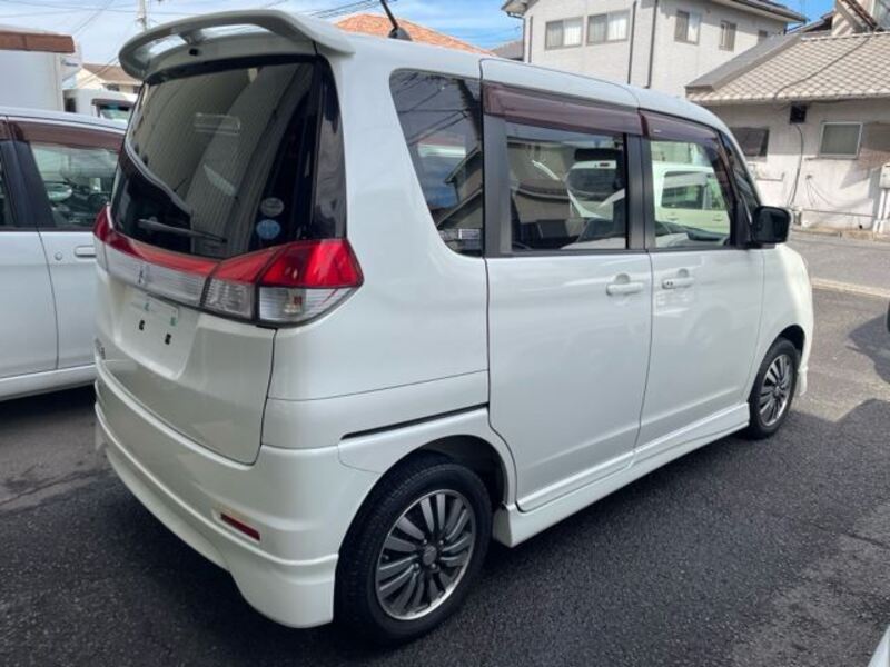 DELICA D2