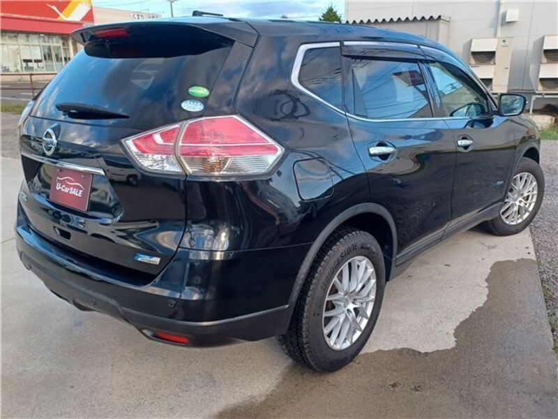 X-TRAIL