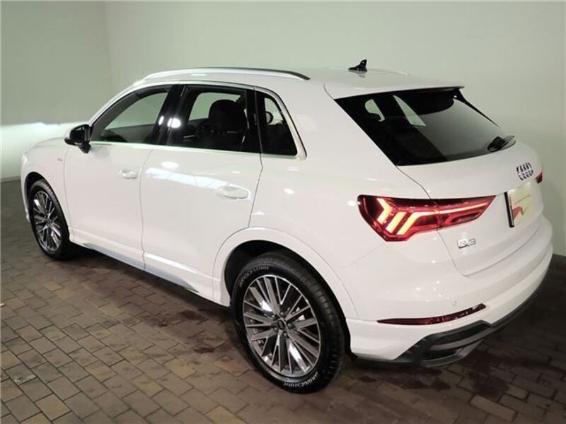 Q3