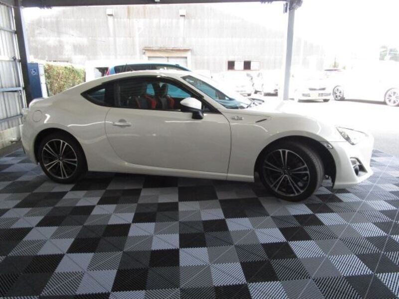 86