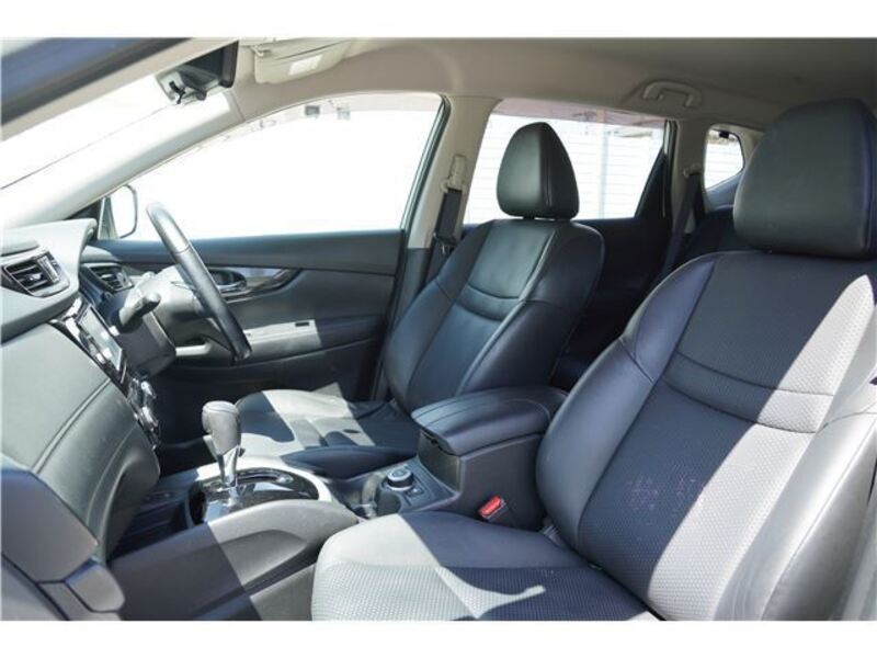 X-TRAIL