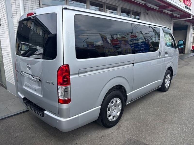 HIACE VAN