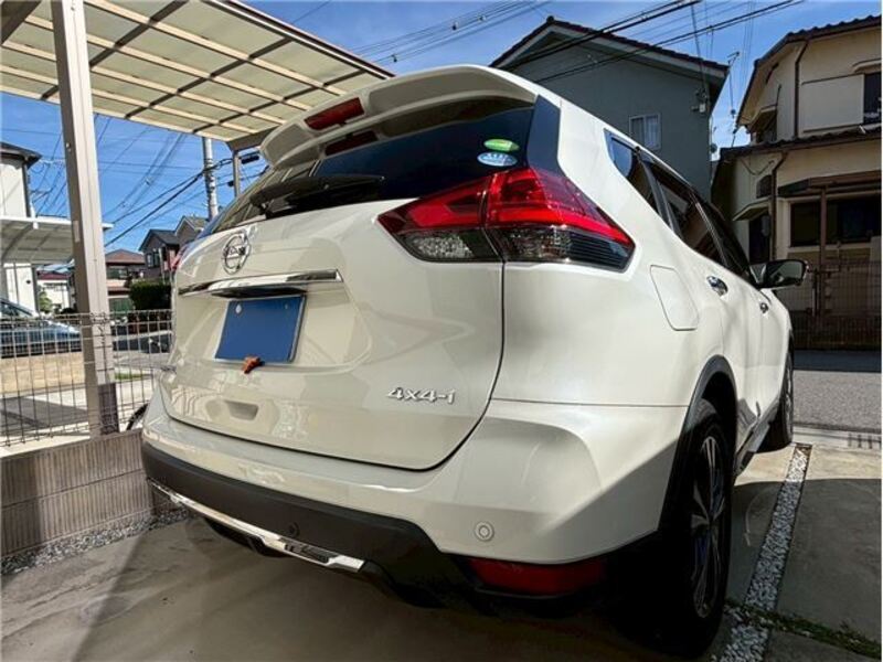 X-TRAIL
