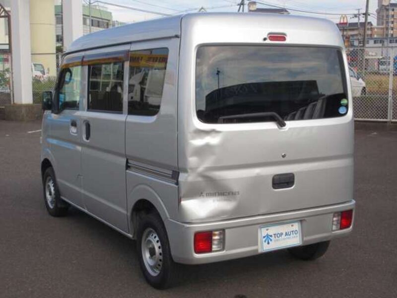 MINICAB VAN