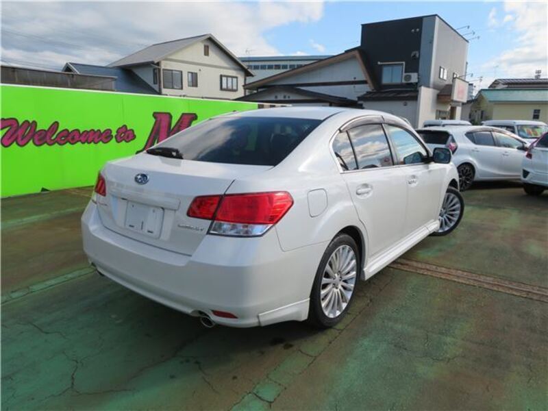 LEGACY B4