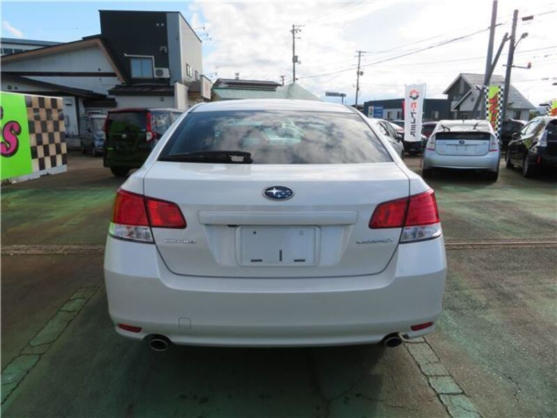 LEGACY B4