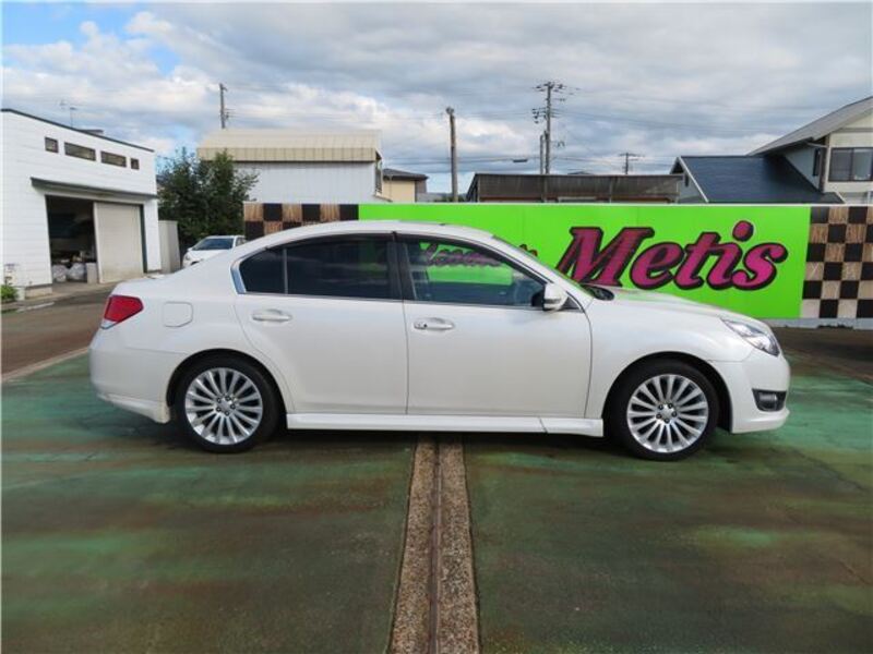 LEGACY B4