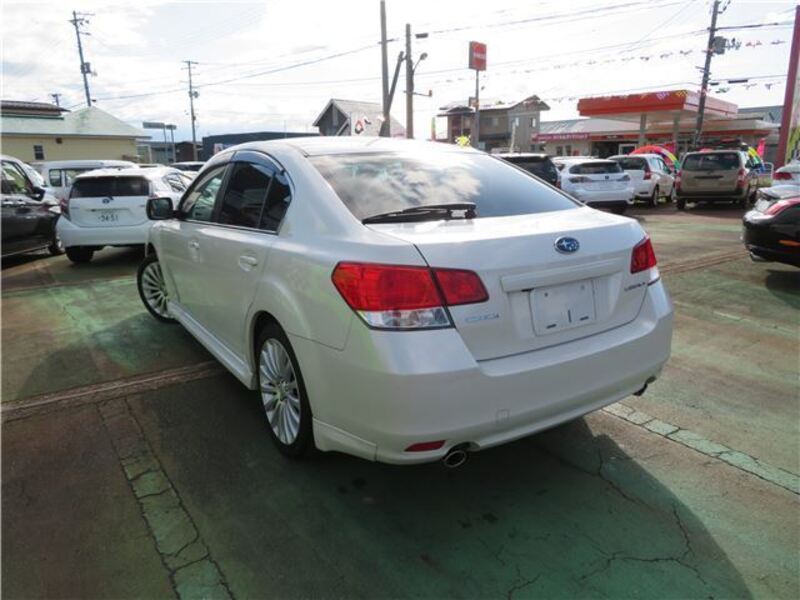 LEGACY B4
