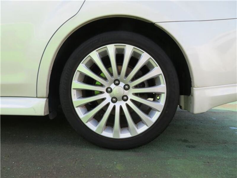 LEGACY B4