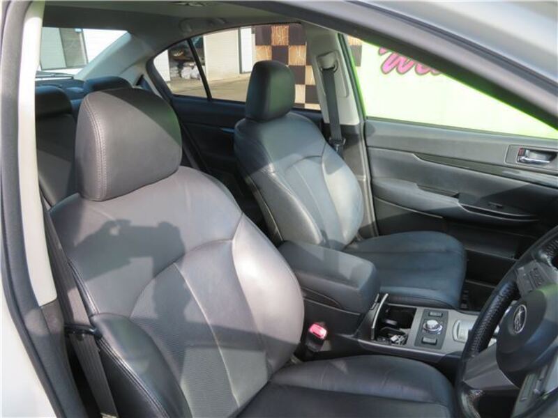 LEGACY B4