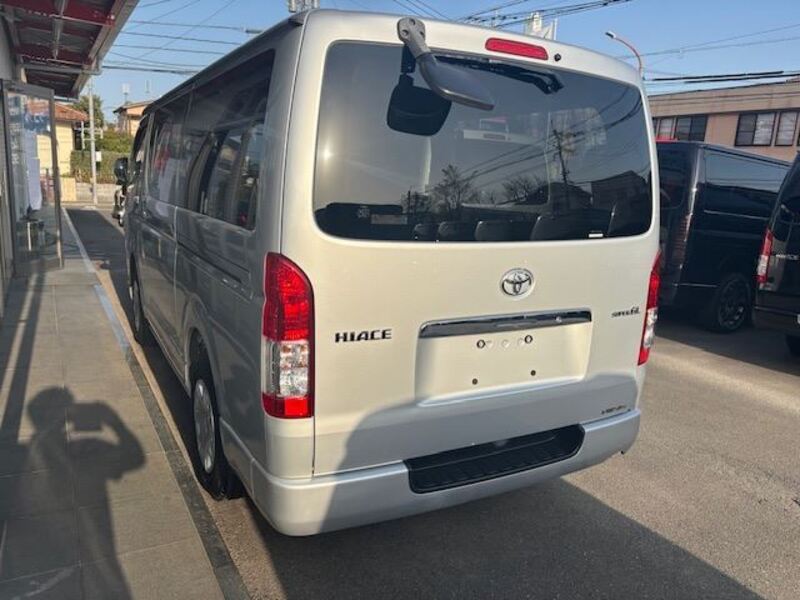 HIACE VAN
