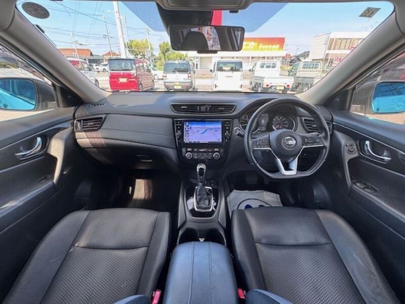 X-TRAIL