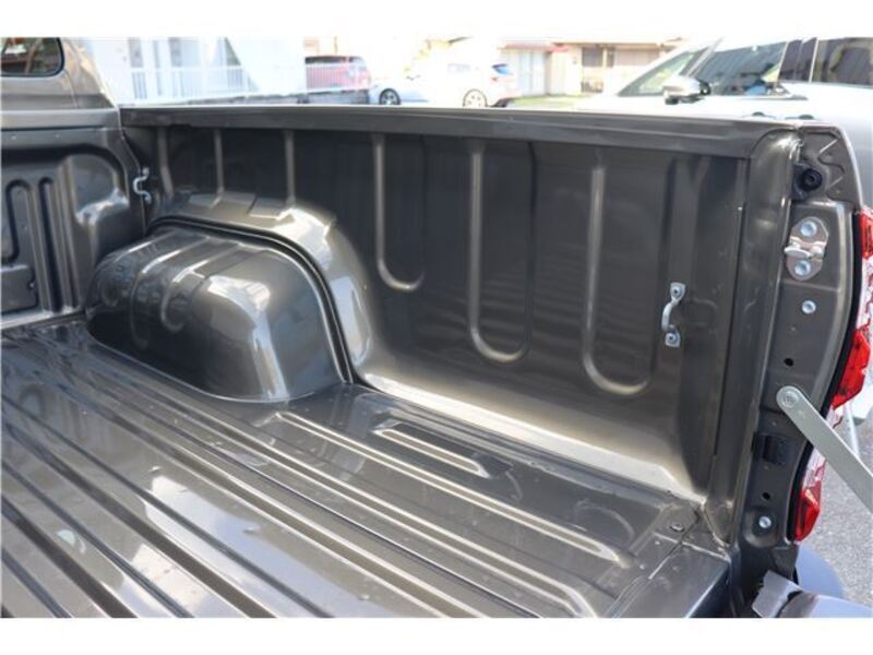 HILUX