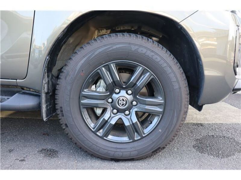 HILUX