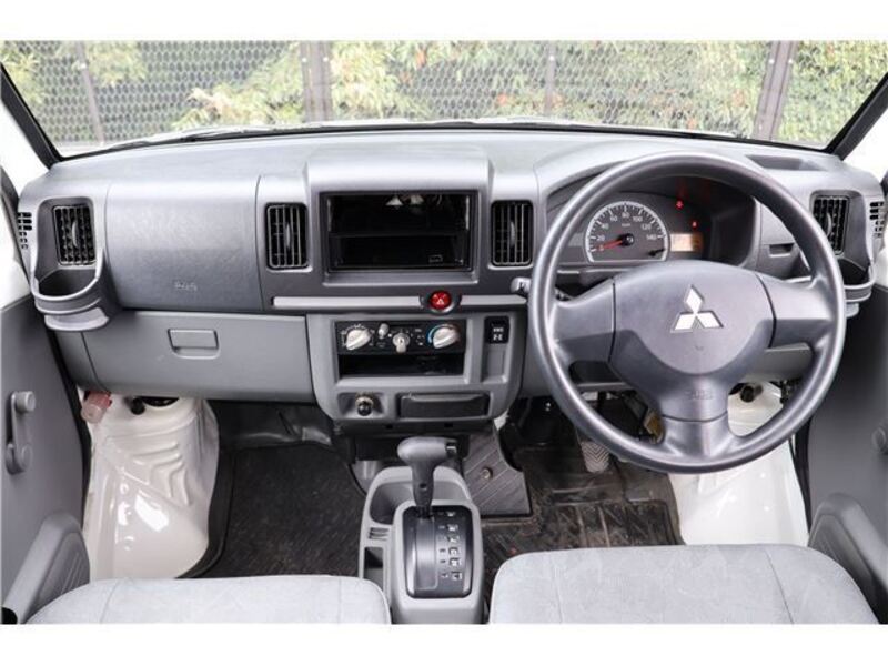MINICAB VAN