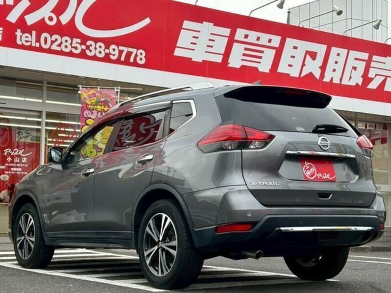 X-TRAIL